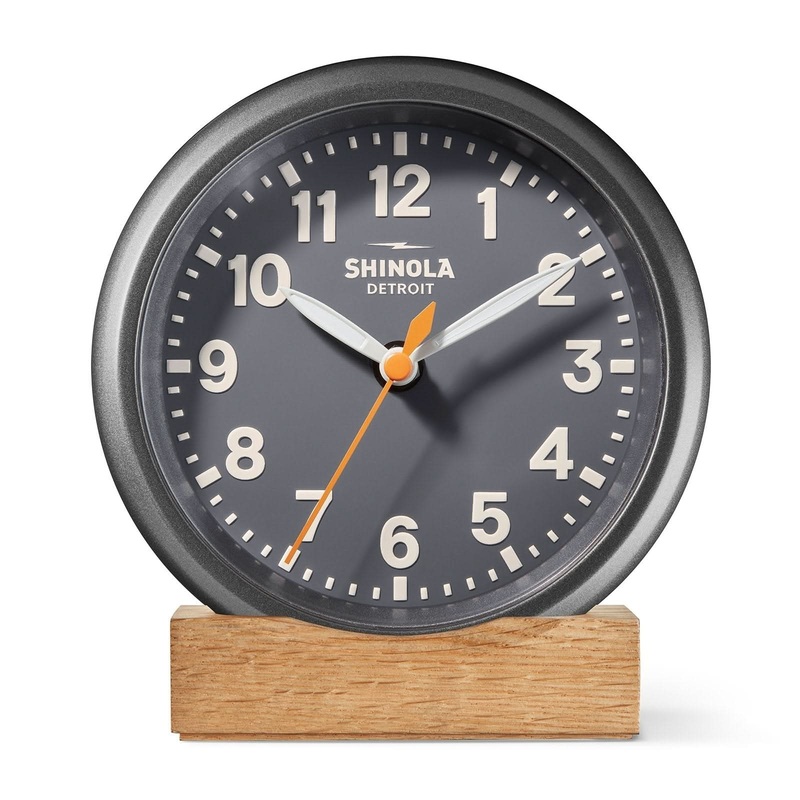 SHINOLA The Runwell Desk Clock