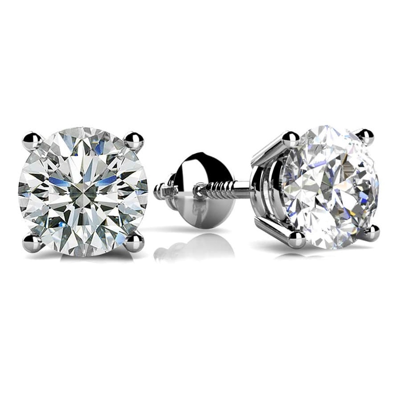 Classic Four Prong Diamond Diamond Studs with 0.32 ct.(finished) 3.5mm