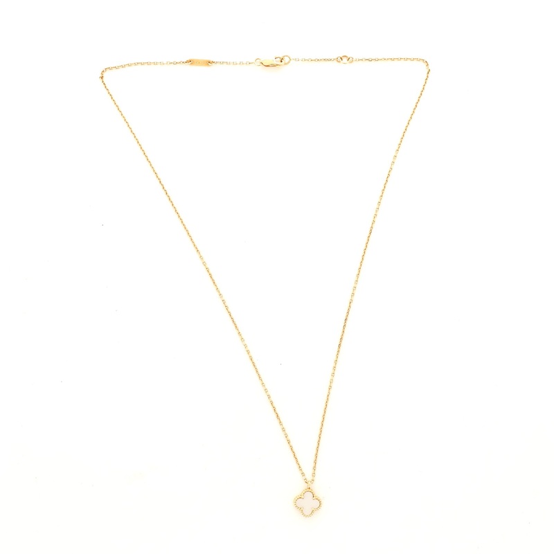 Sweet Alhambra Mother of Pearl Necklace 18K Yellow Gold S744816698168
